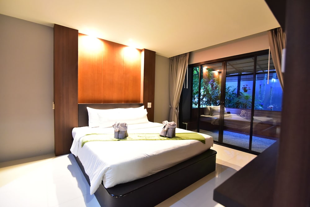 The Breeze Lipe Resort 22/44