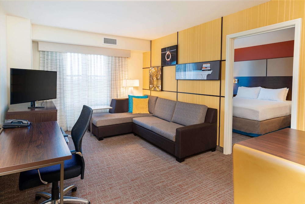 RESIDENCE INN DECATUR FORSYTH 22/38