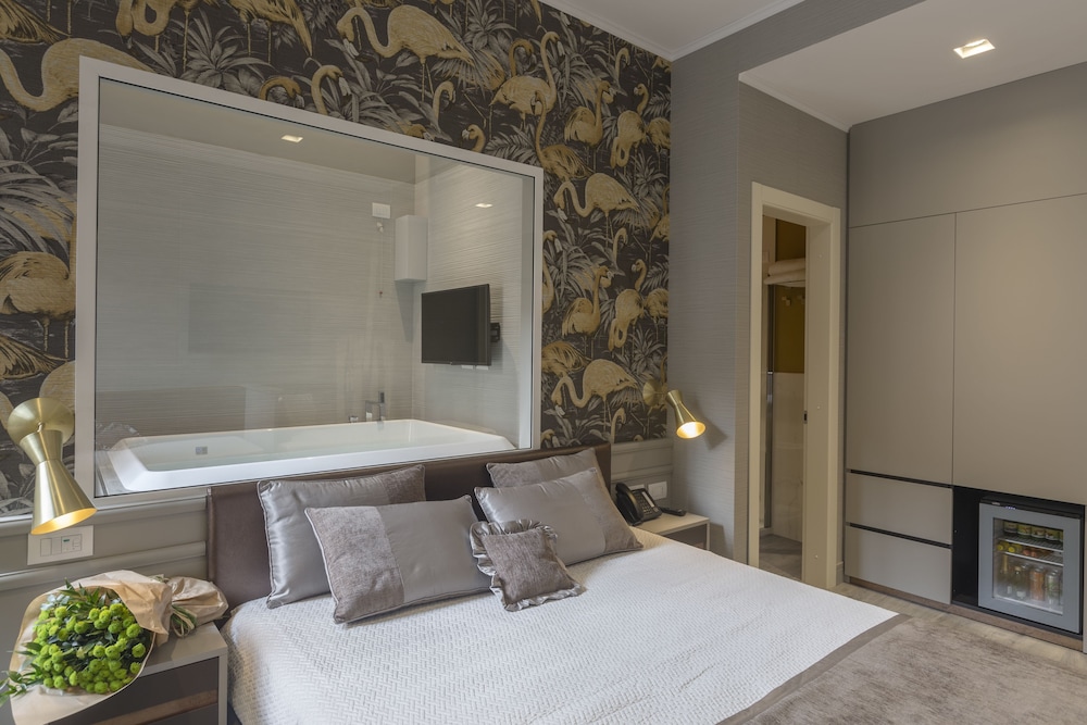 San Carlo Suite 16/71