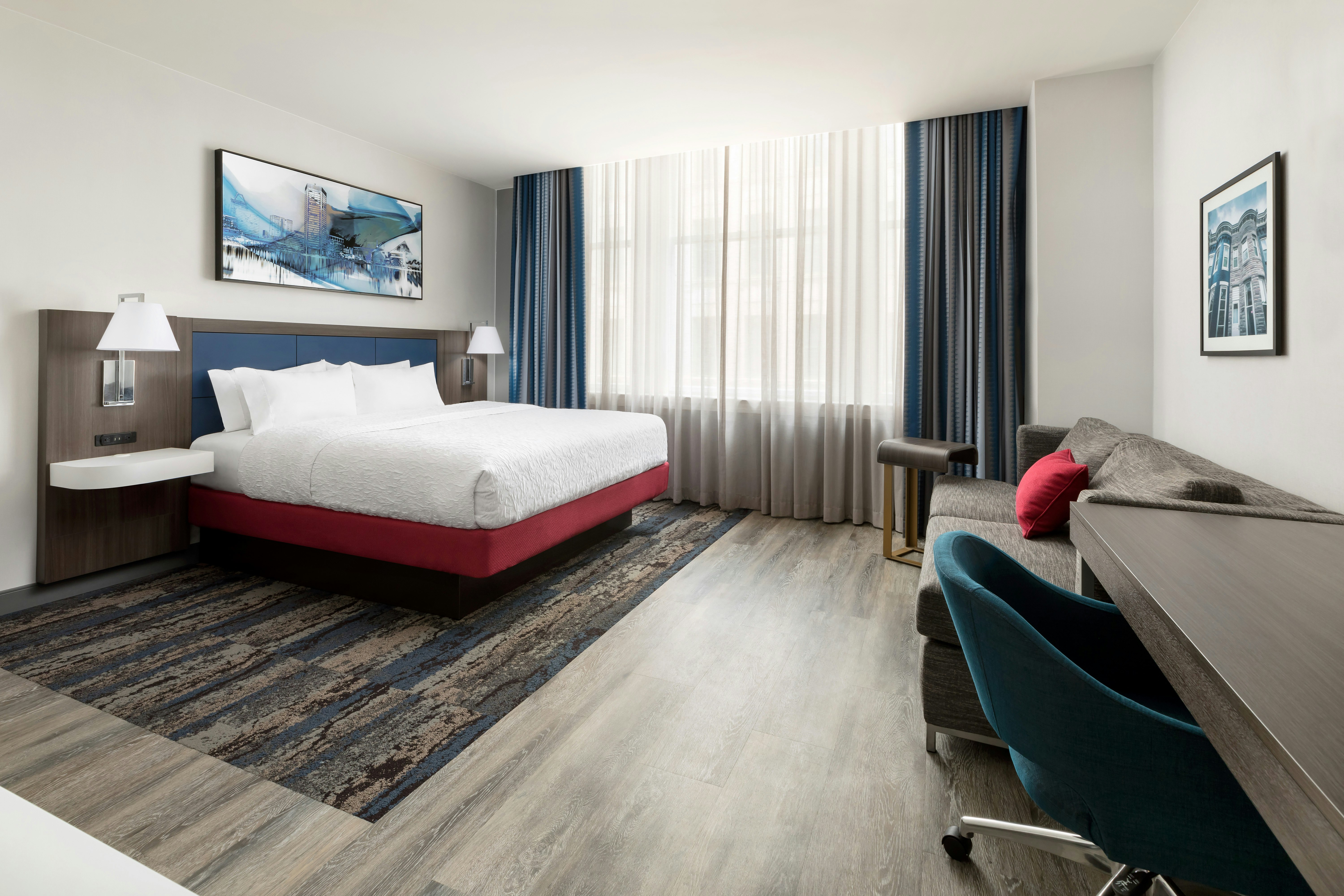 STUDIO, KING BED, ACCESSIBLE