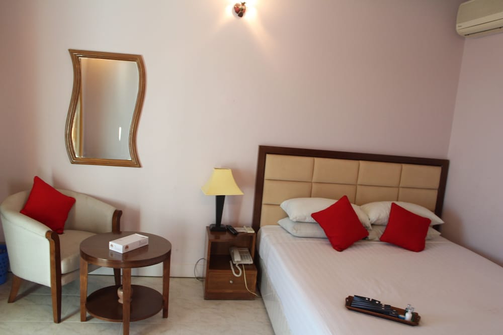 Hotel Sea Crown 24/48
