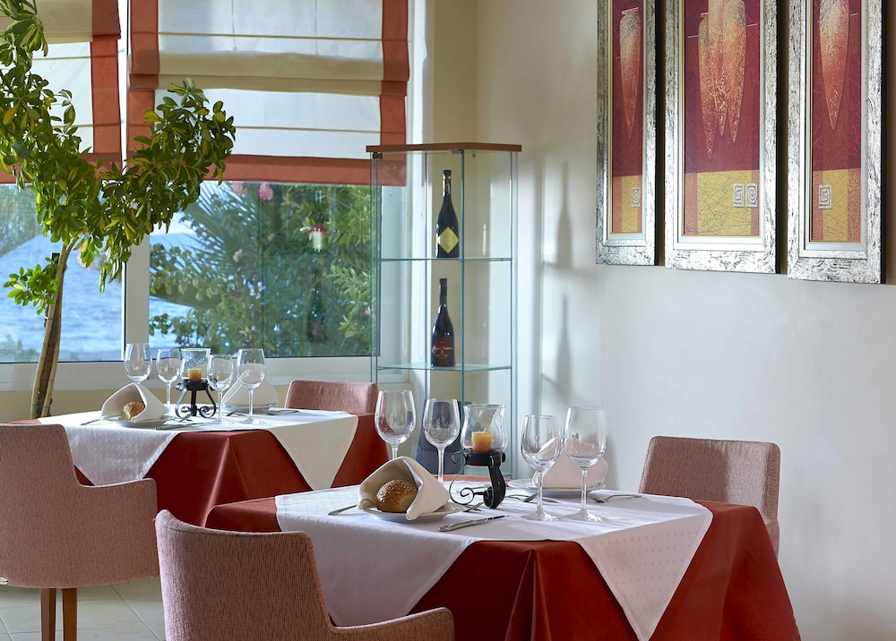 Avantis Suites Hotel 30/50