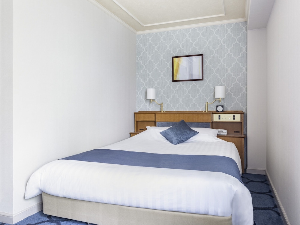 Senri Hankyu Hotel 28/64