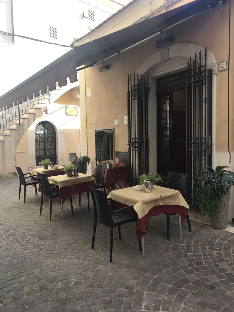 Albergo Del Cacciatore 38/49