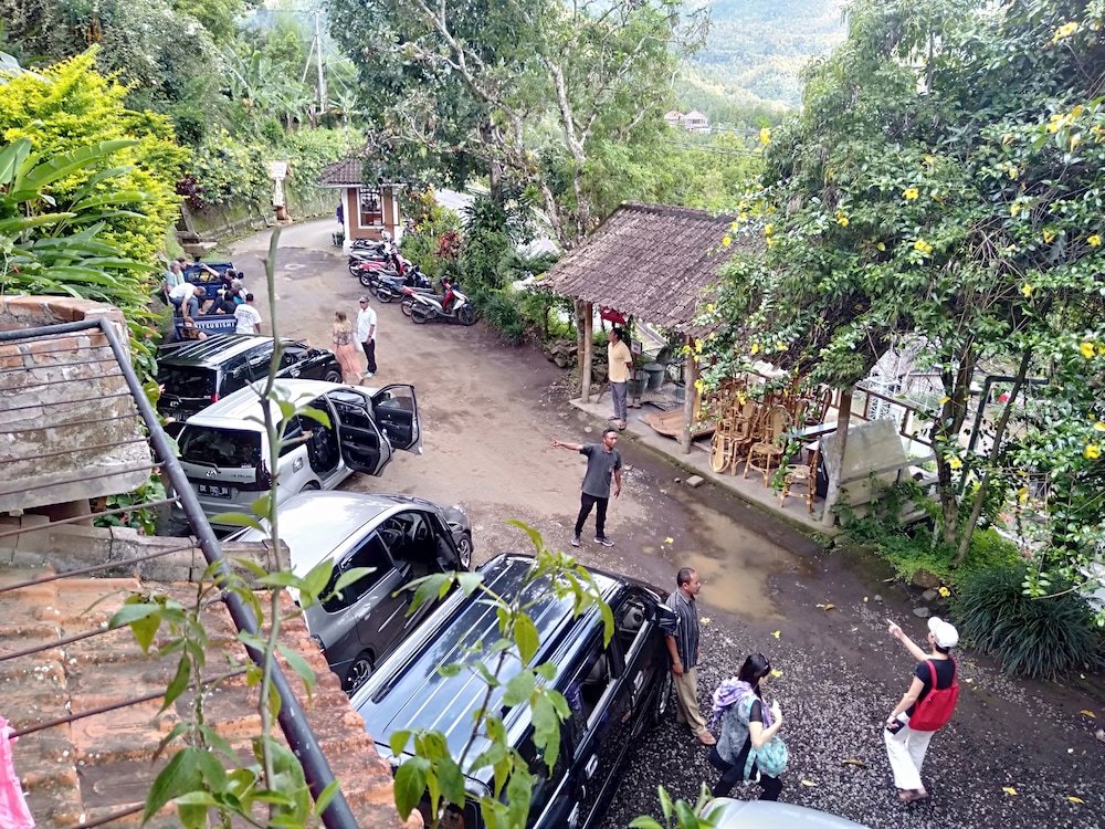 Puri Lumbung 68/75