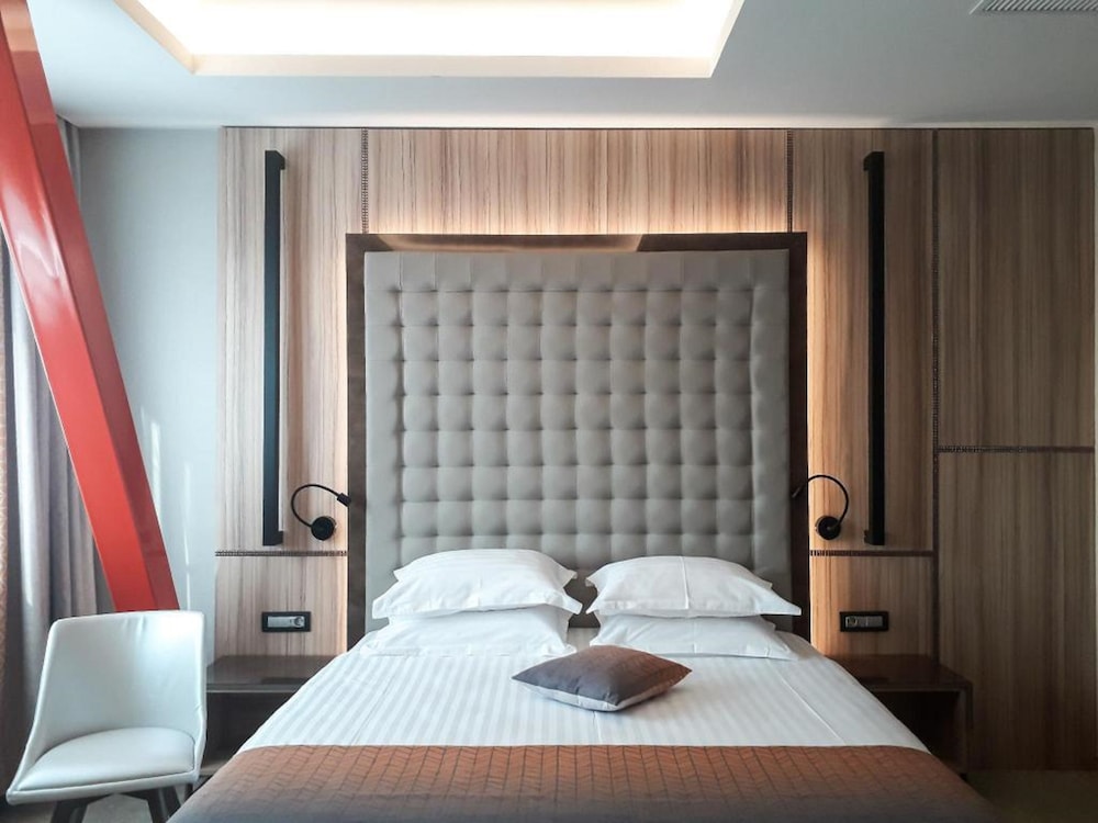 Ramada By Wyndham Ramnicu Valcea 23/52
