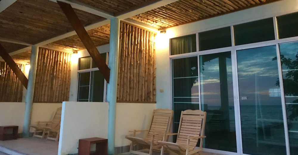 Koh Mook Riviera Beach Resort 24/50