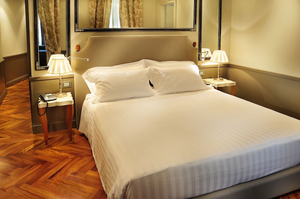 Hotel Lunetta Rome 8/43