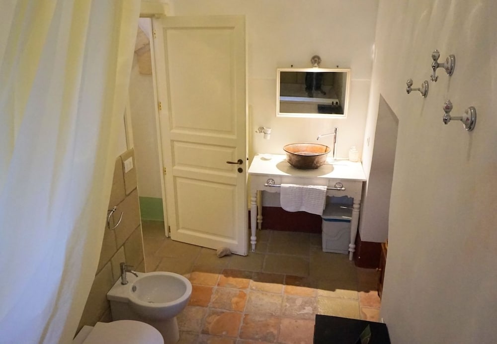 Palazzo Guglielmo Albergo Diffuso 75/79