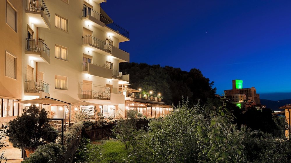 Doria Park Hotel 48/53