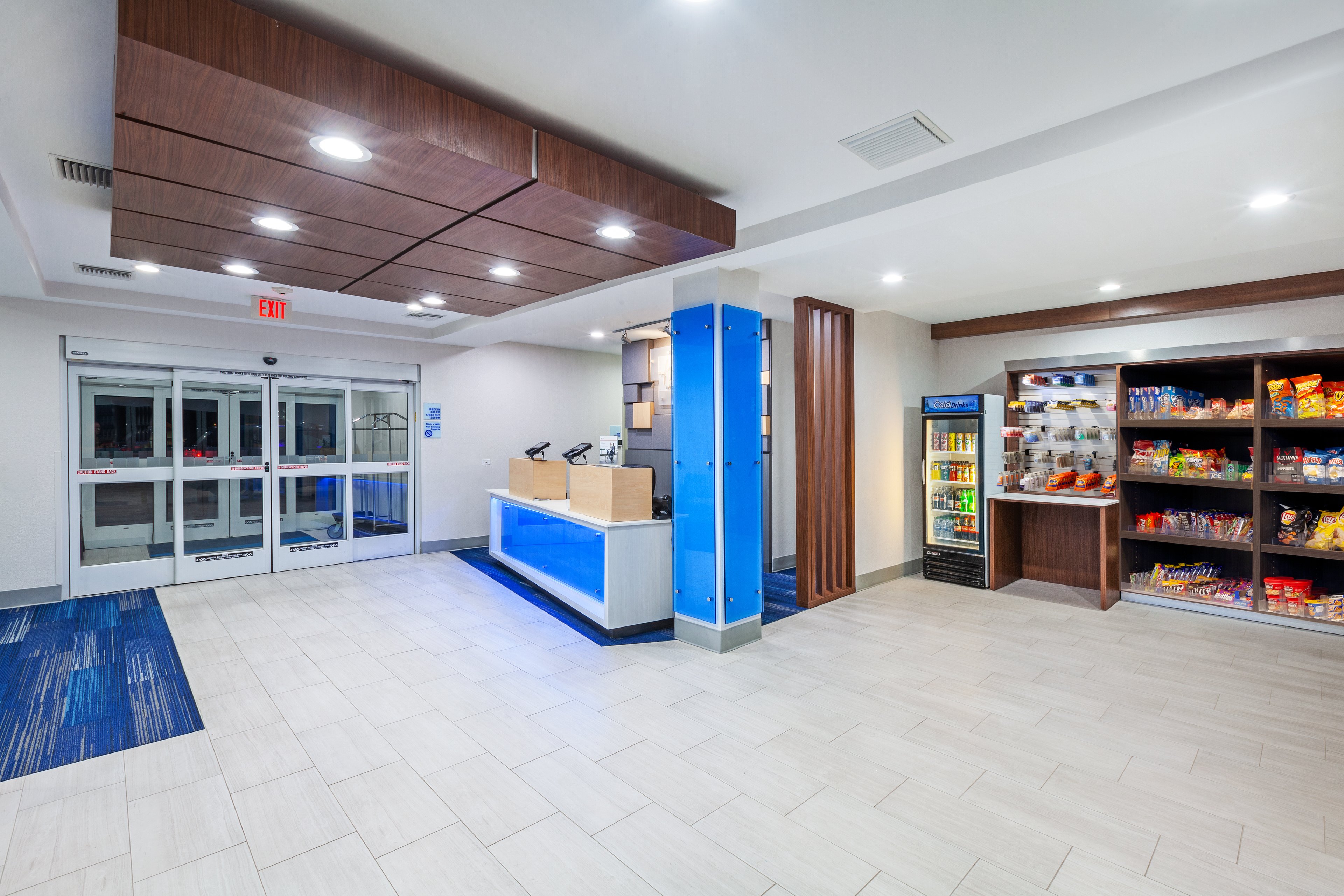 Holiday Inn Express Suites Port Lavaca 11/53