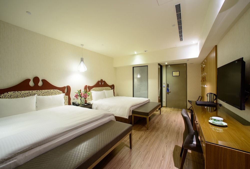 Stay Hotel Taichung Yizhong 12/34