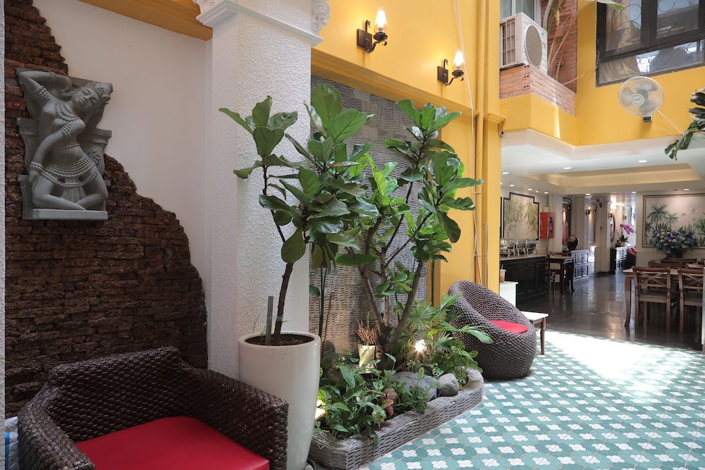 lobby