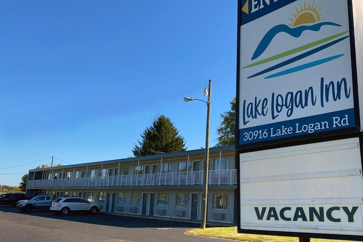 Lake Logan Inn Capital O Ohio 16/19