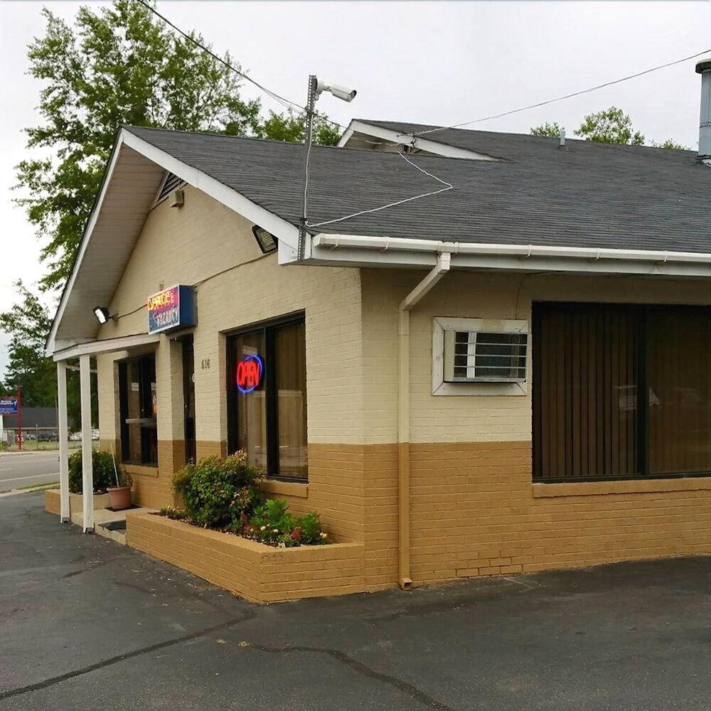 Loyalty Inn Rockingham 2/32