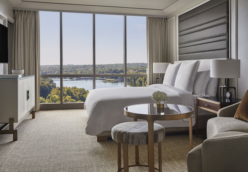 Four Seasons Hotel Austin 11/35