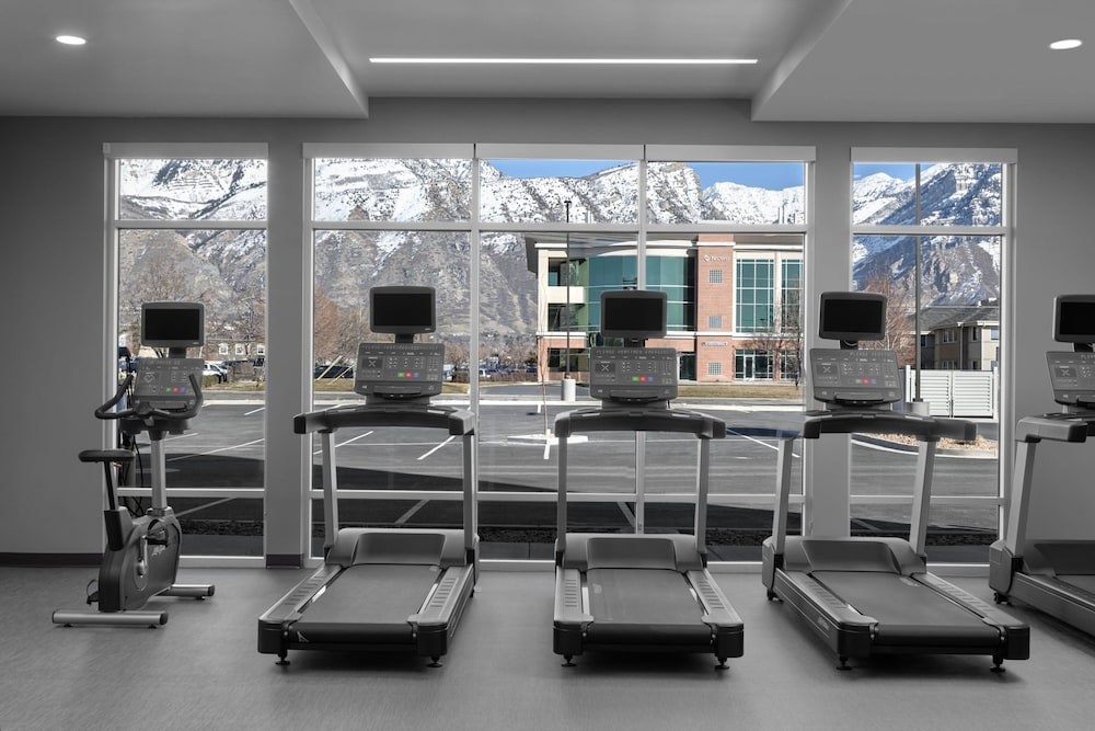 Courtyard by Marriott Orem University Place 12/38