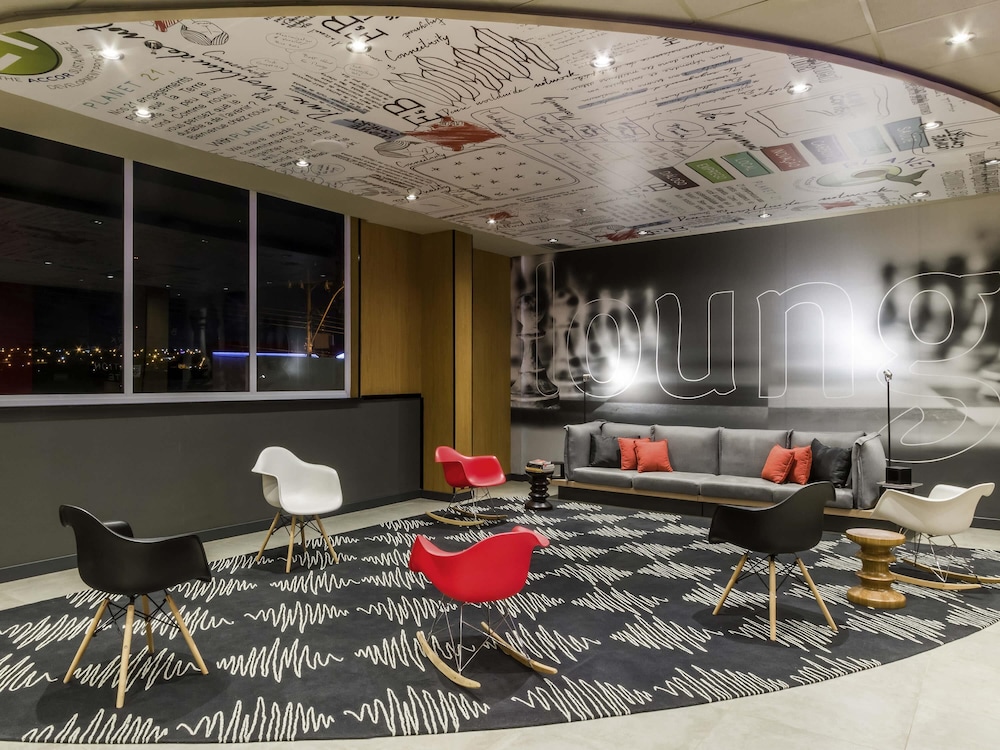Ibis Americana 8/43