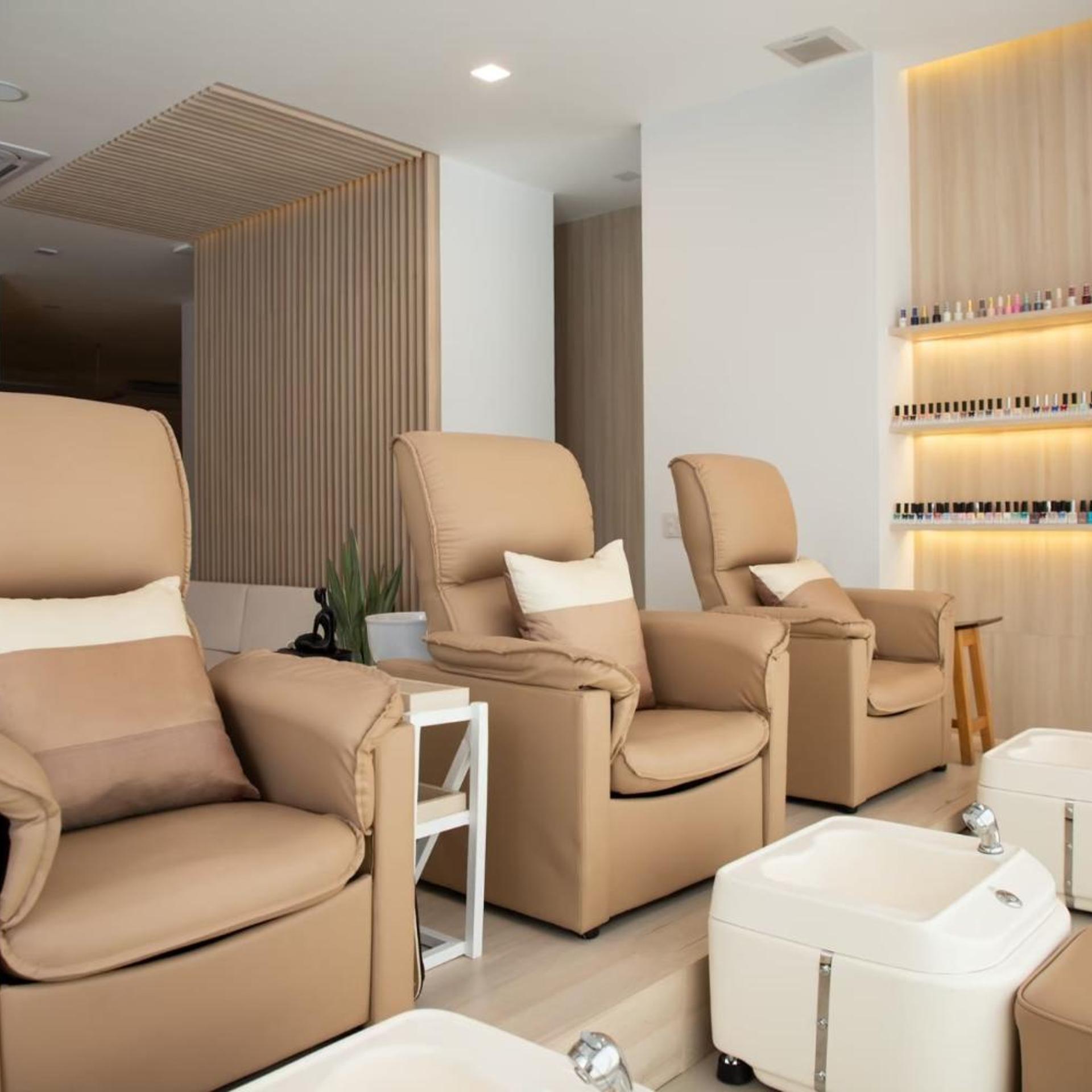 J and L Residence and Spa 16/24