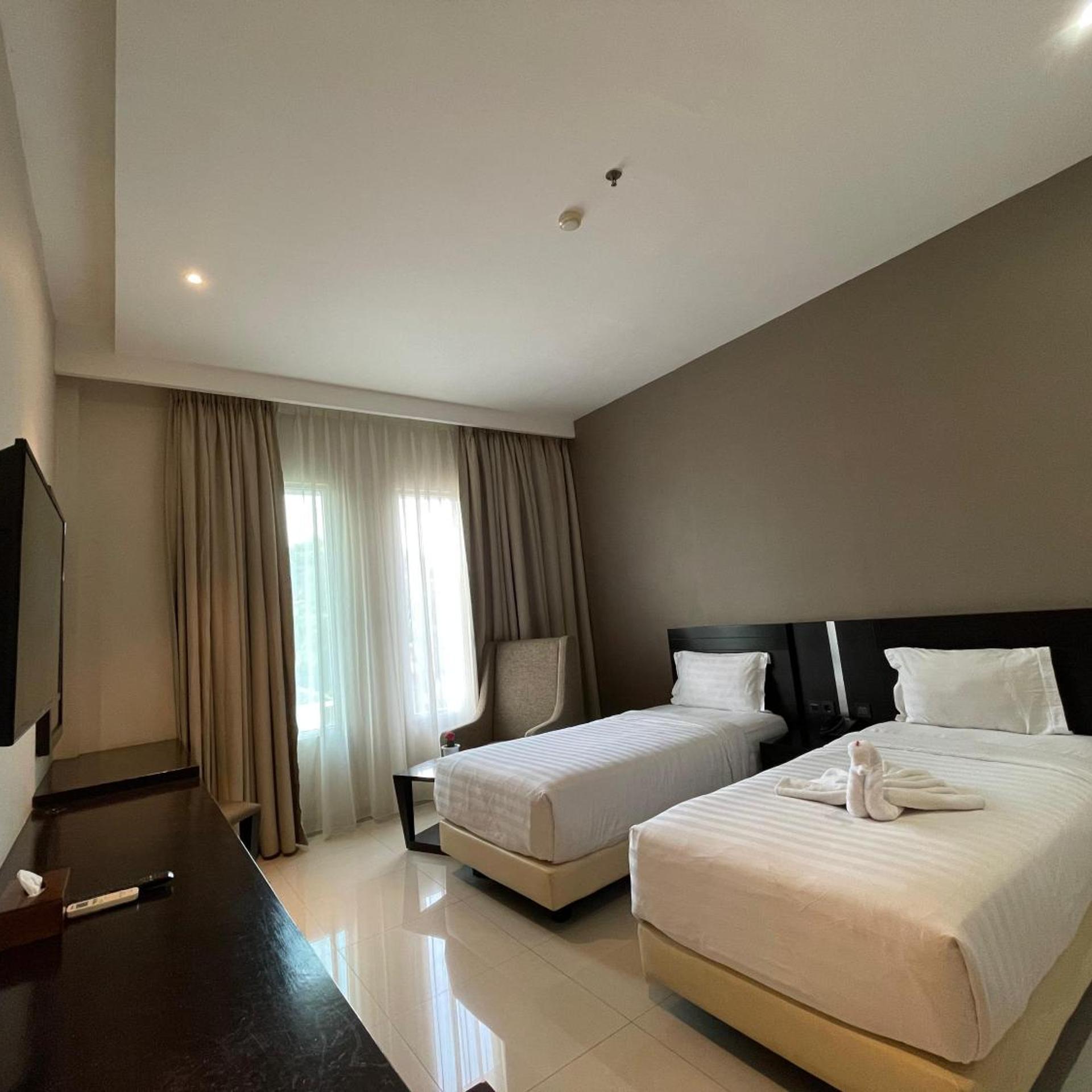 Grand Arjuna Hotel Formerly Sheo Resort Hotel 19/50