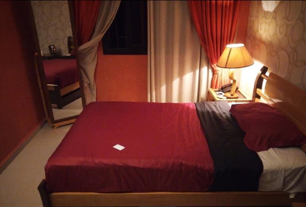 Hotel Dar El Aaz - Algiers 10/25