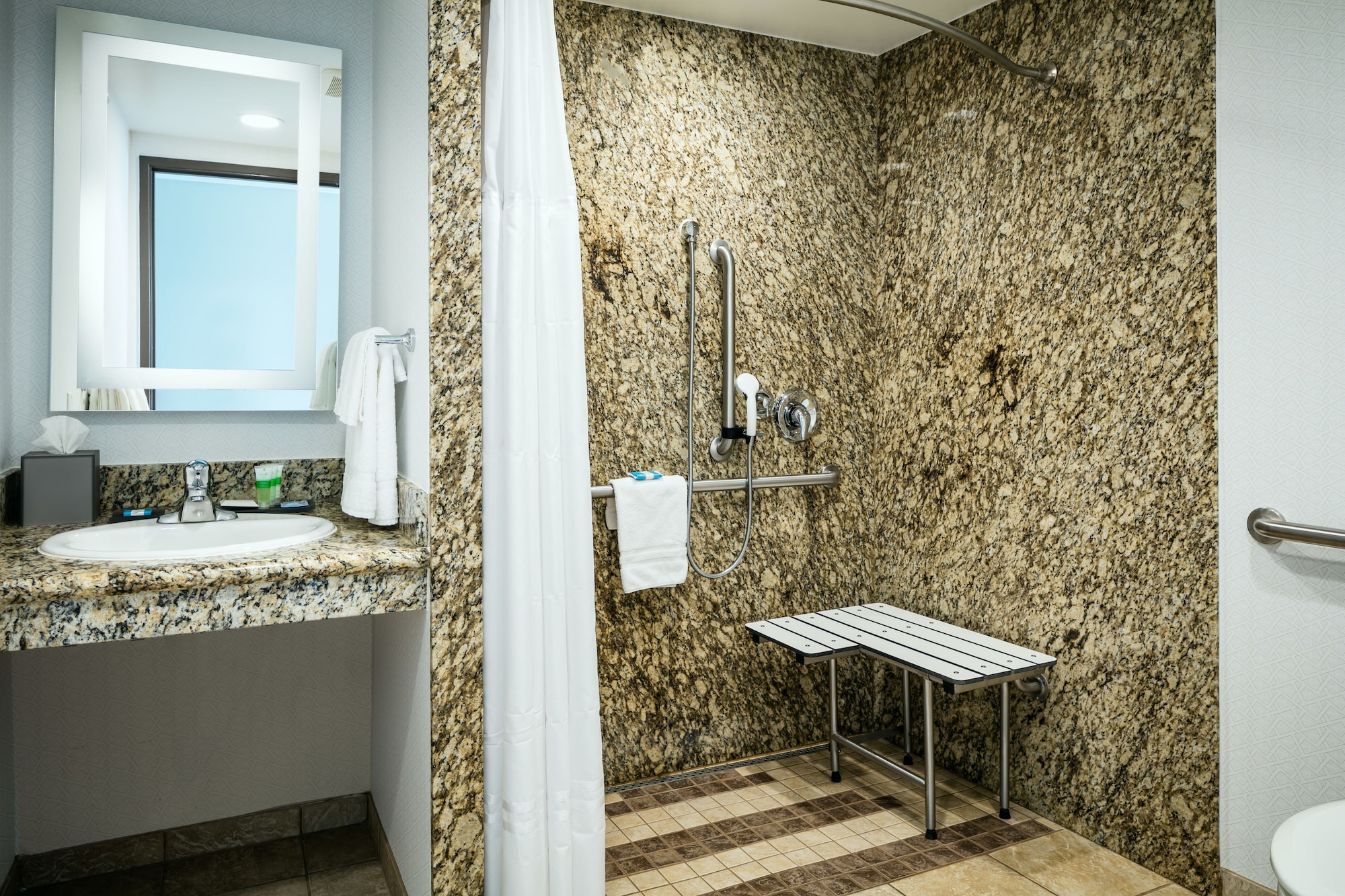 Room, King Bed, Ocean Front, Pet Friendly, Accessible