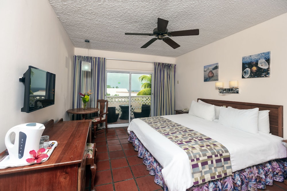 Grafton Beach Resort 6/27