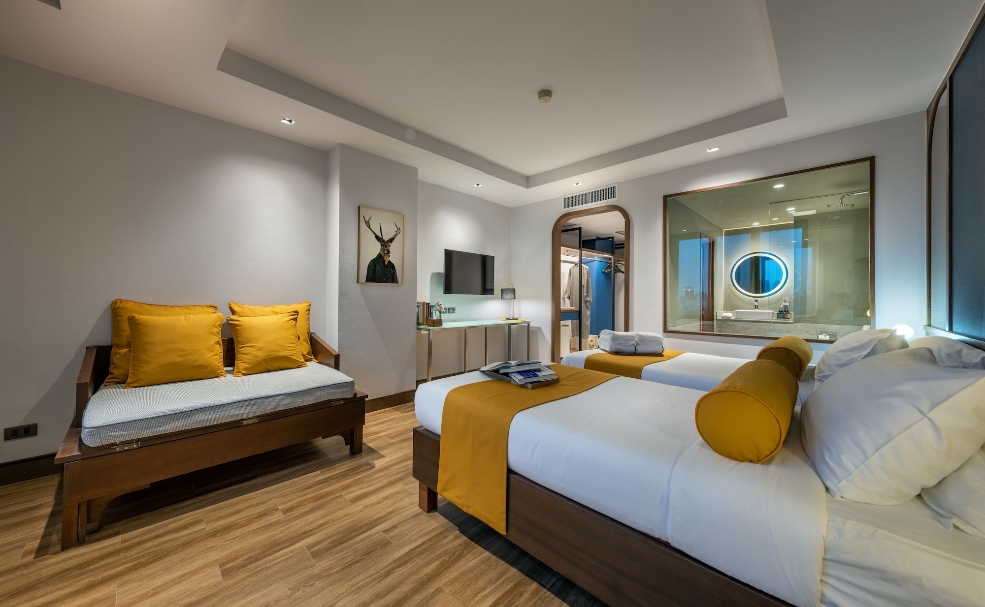 DELUXE PREMIER DOUBLE ROOM