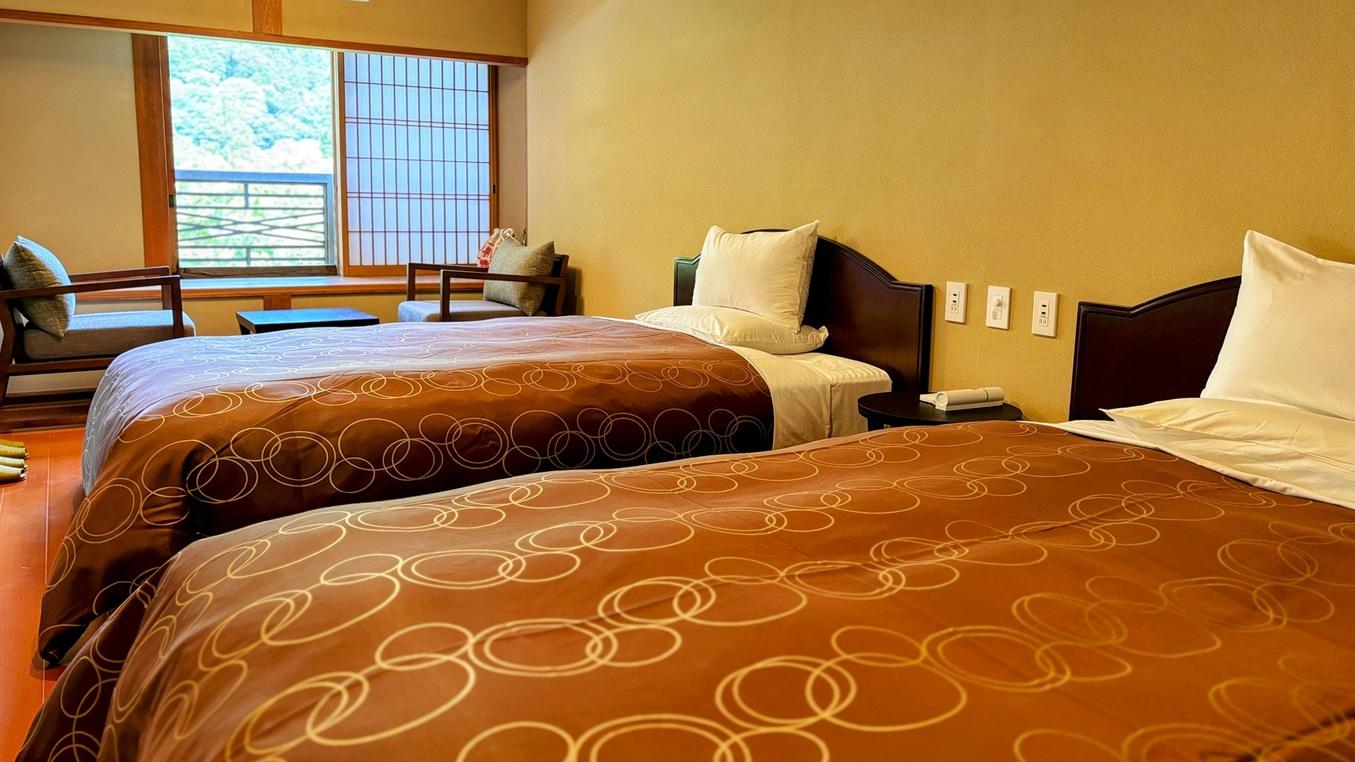 Standard, Twin Beds