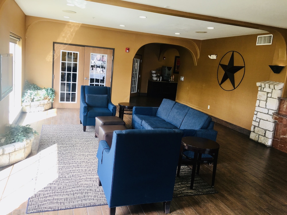 Comfort Suites San Antonio SeaWorld - Lackland AFB 27/39