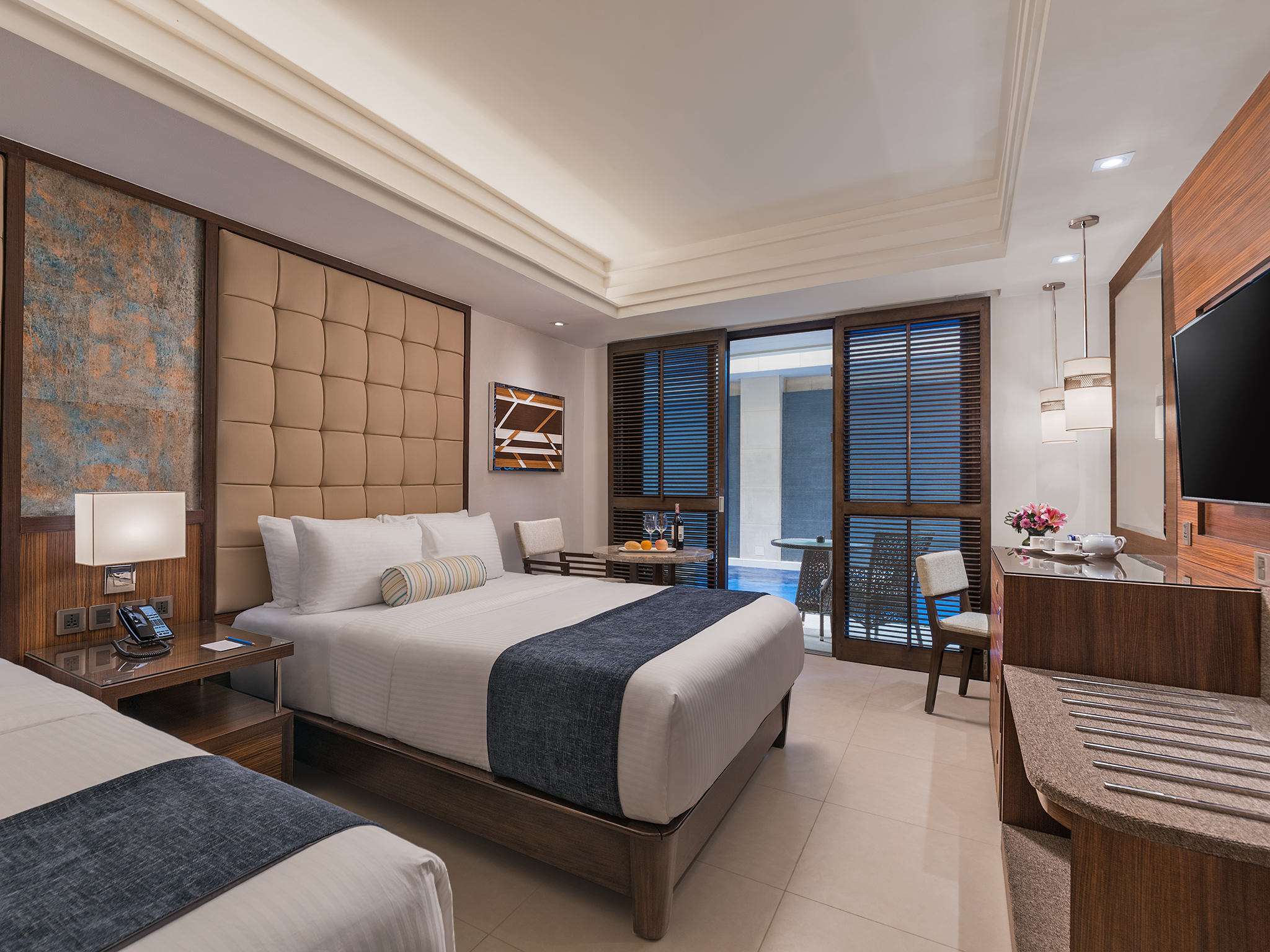 Premier, Pool Access, Beach Wing