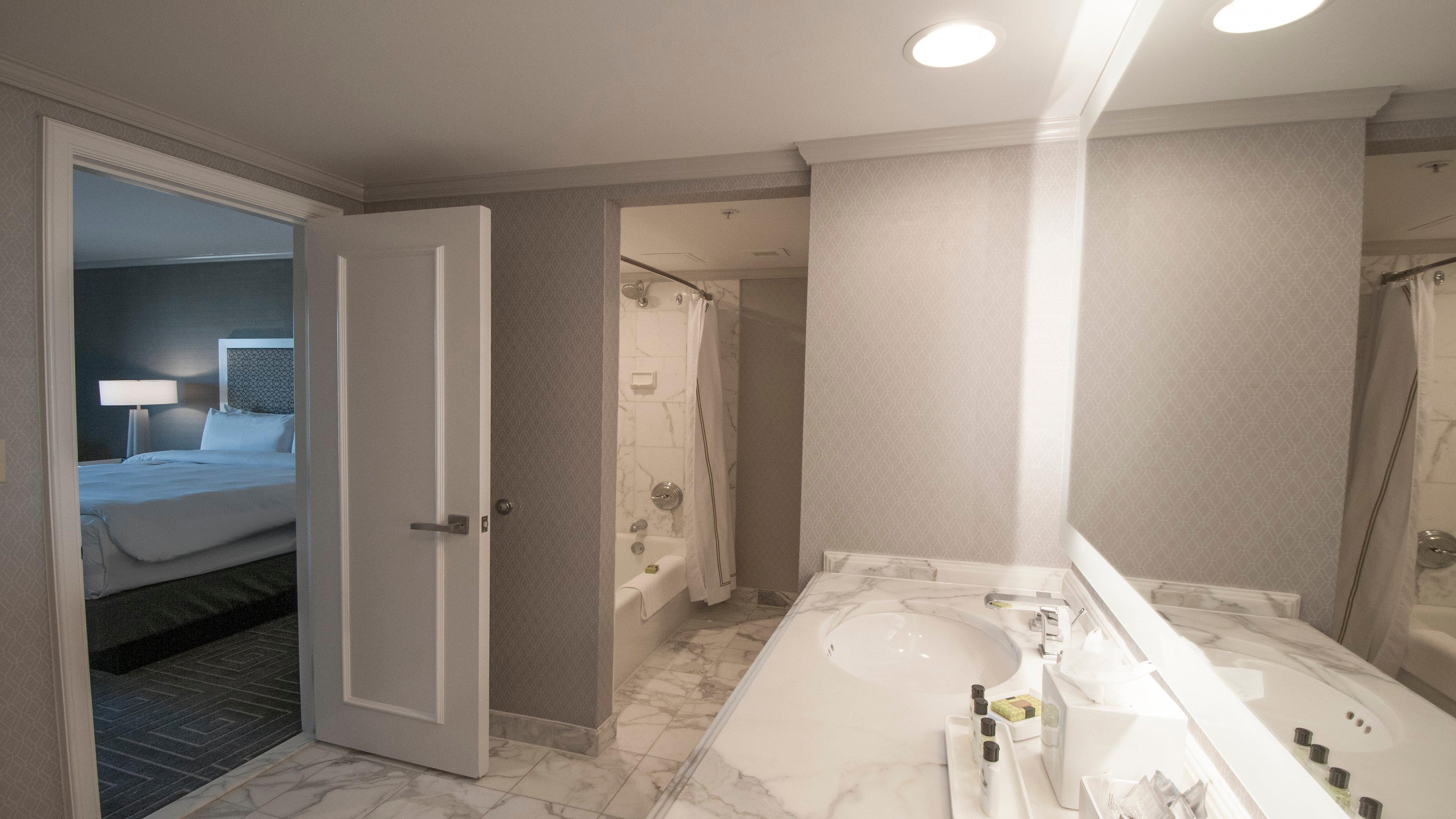 جناح بسرير كينج، InterContinental Kansas City at the Plaza 3/3