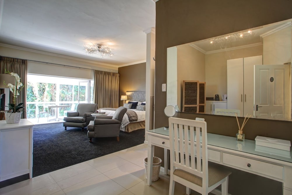 Cinnamon Boutique Guest House 49/50