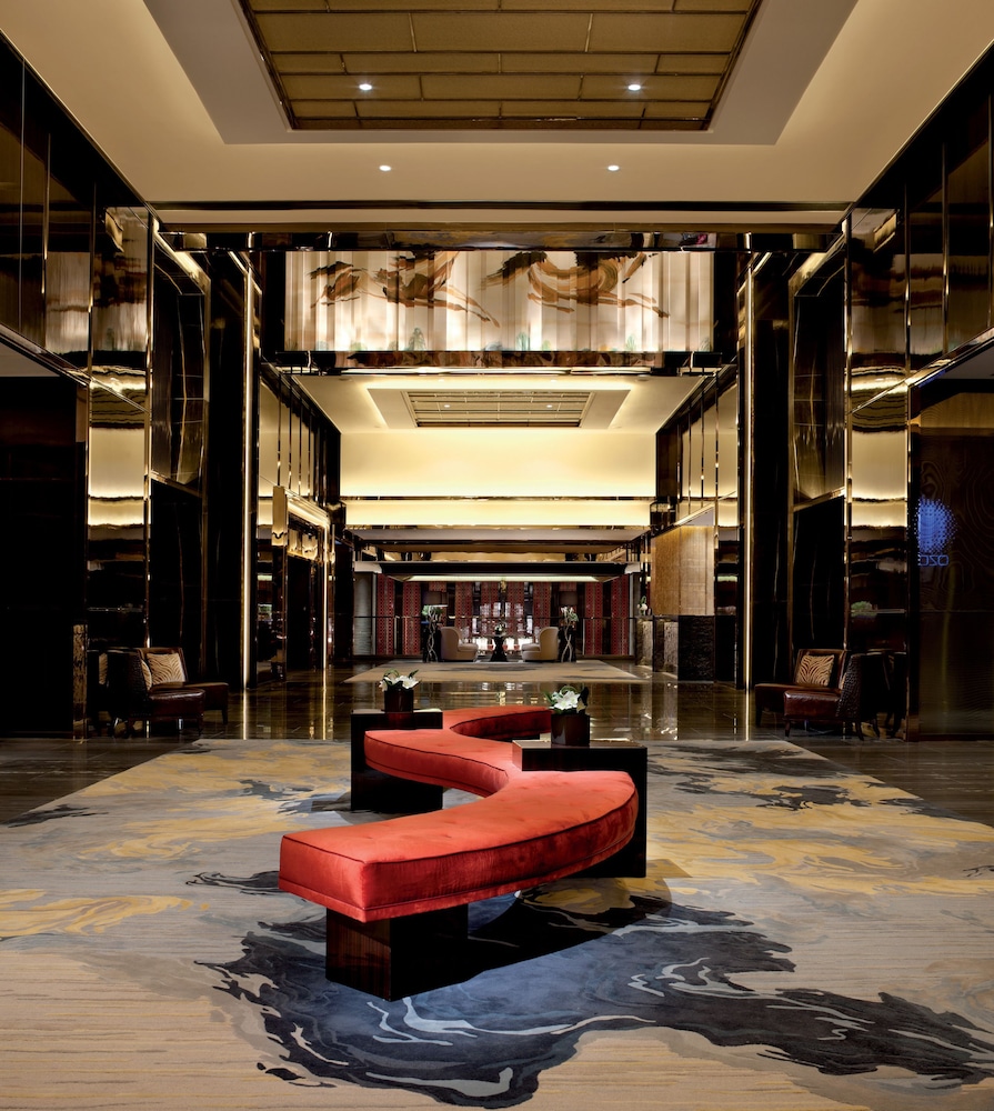 The Ritz Carlton Hong Kong 30/35