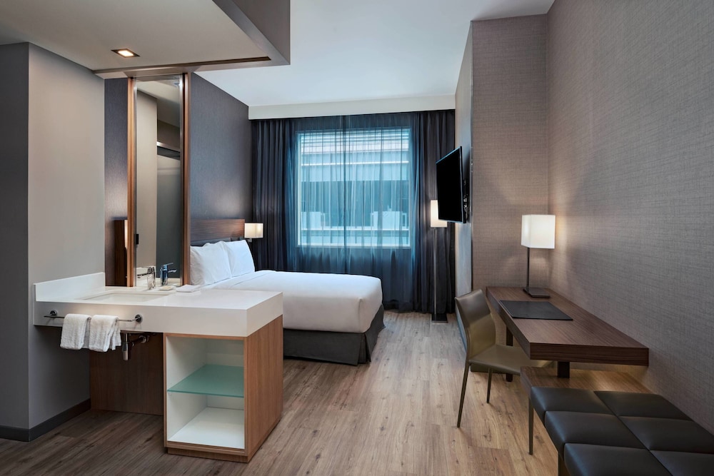 AC Hotel San Jose Escazu 12/55