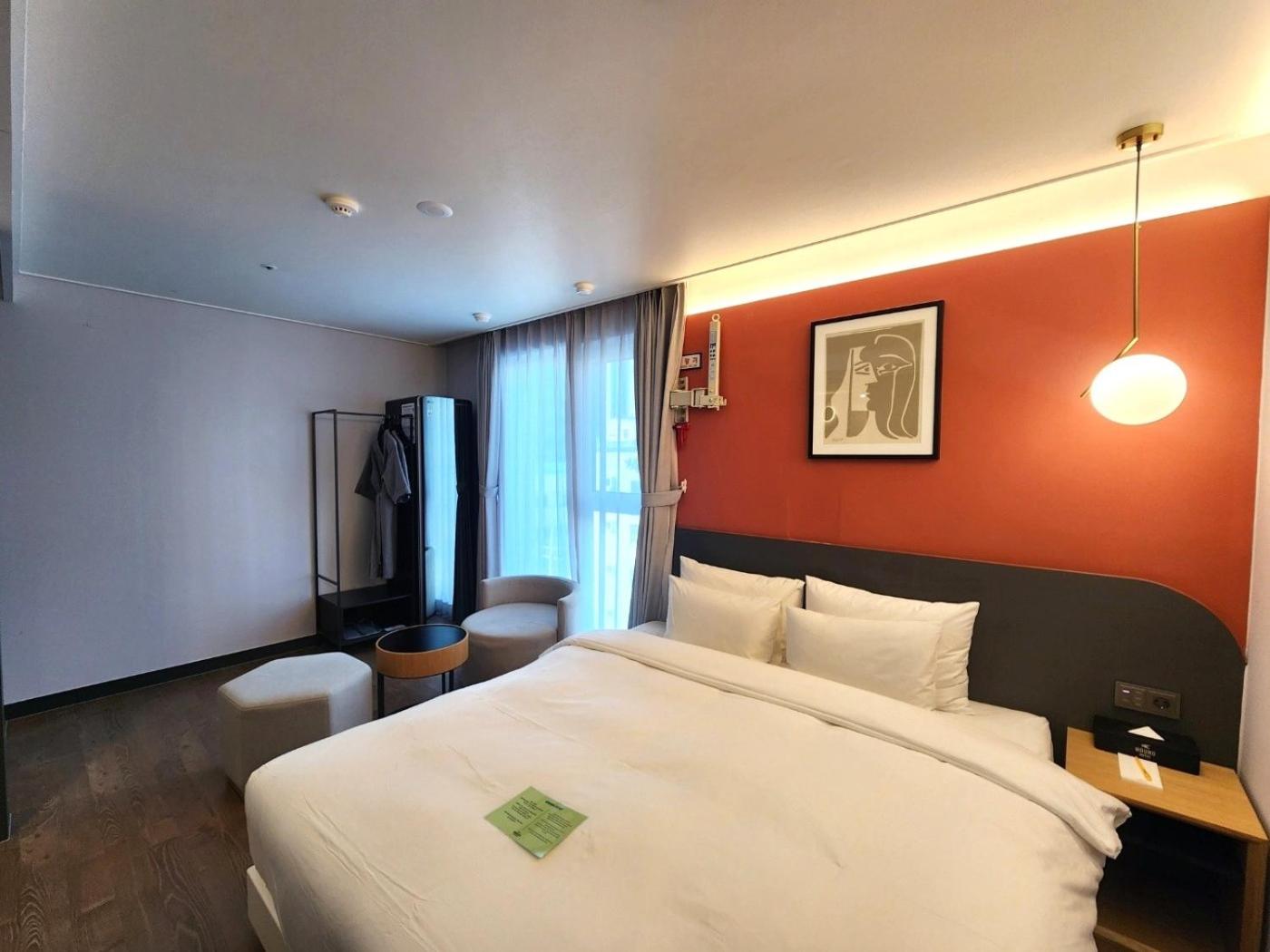 Deluxe, Double Bed, Pool Access