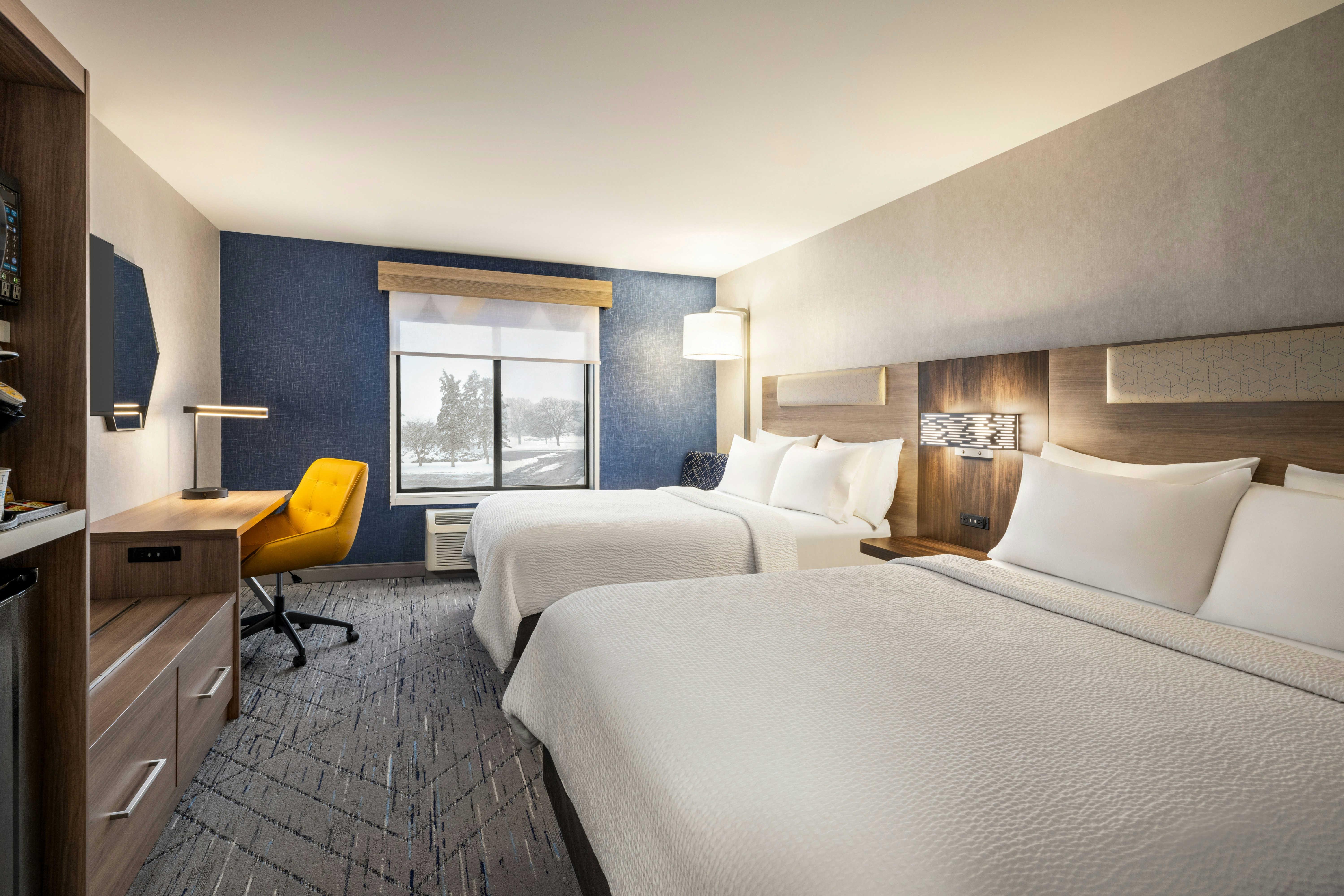 Holiday Inn Express Syracuse Airport 20/65