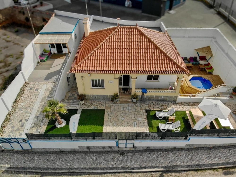 Surfer's Den Ericeira 2/43