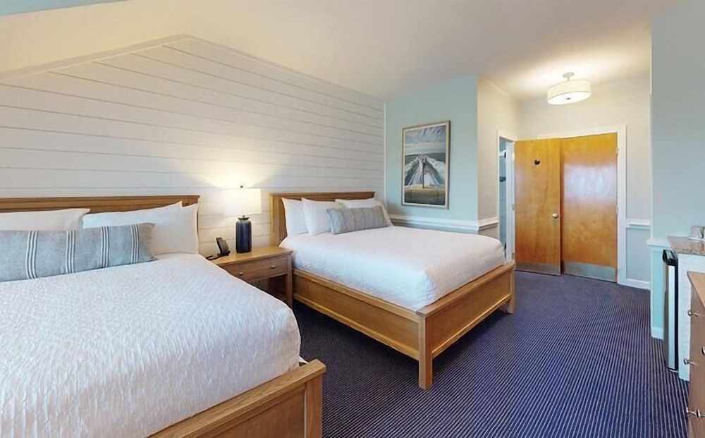 Traditional, 2 Double Beds, Stair Access Only