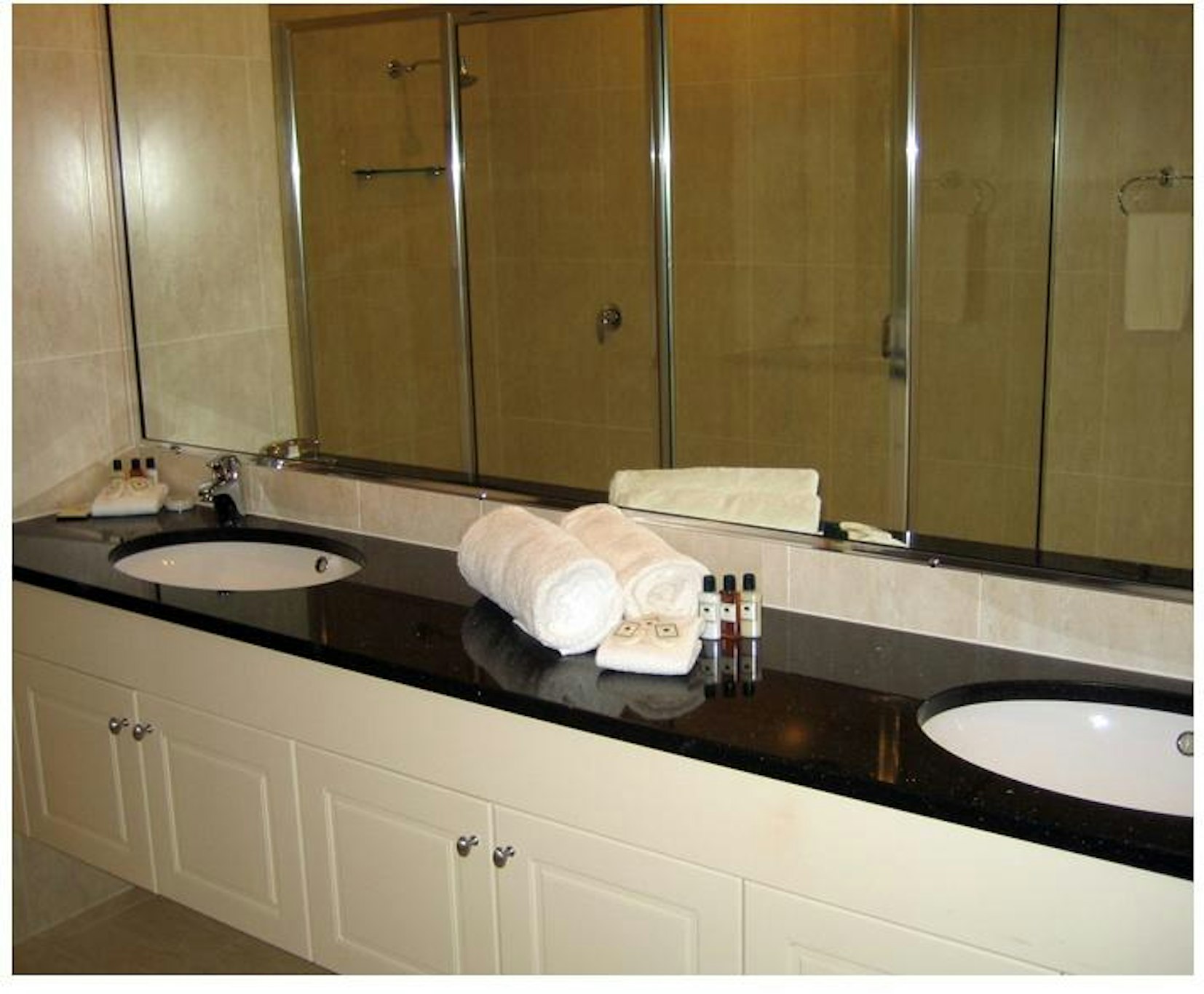 REDEARTH HOTEL 27/31