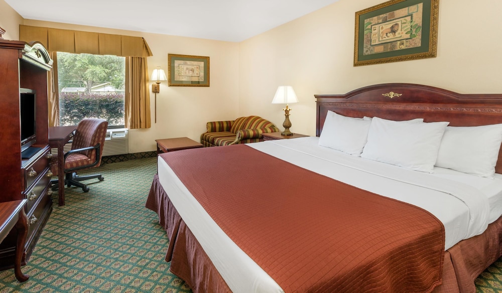 Days Inn And Suites Eunice 16/47