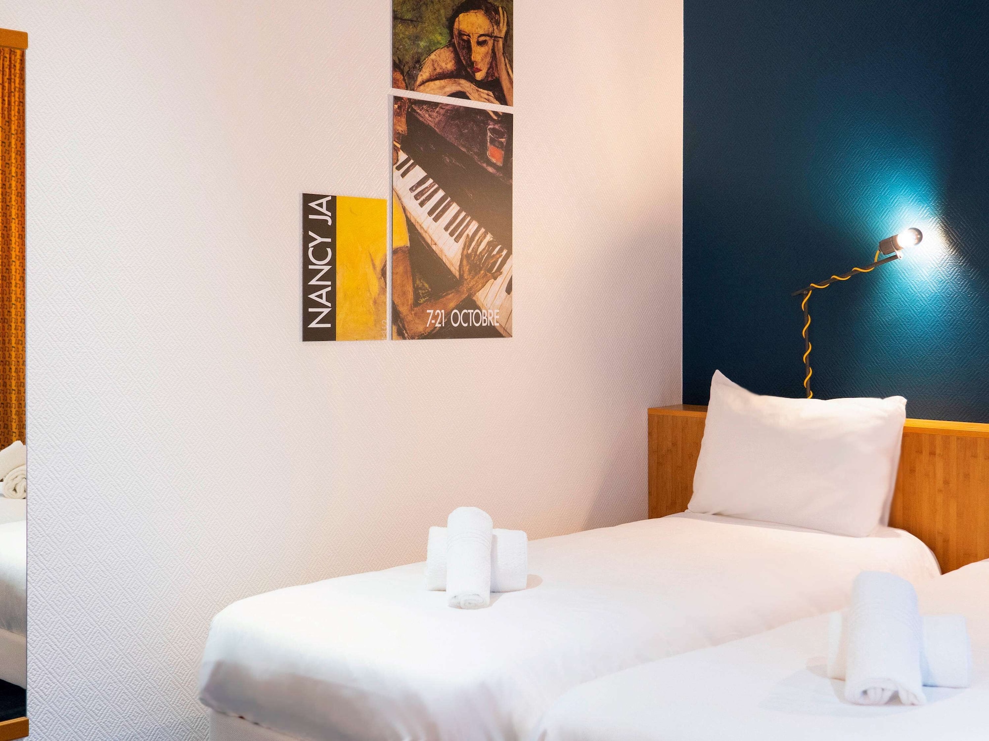 STANDARD, TWIN BEDS