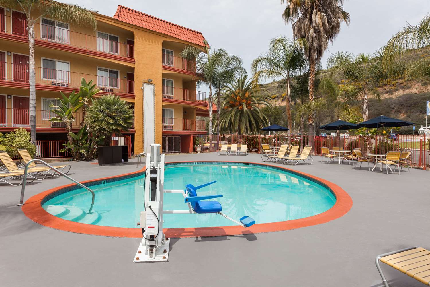 Days Inn by Wyndham Mission Valley/SDSU 2/21