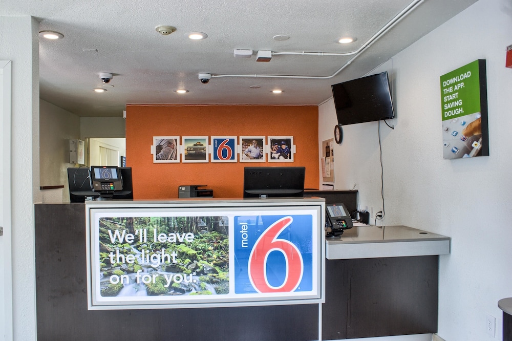 Motel6 Seattle, WA - South 6/39