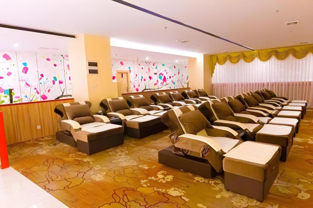 Ying Feng Yuan Hotel 28/37