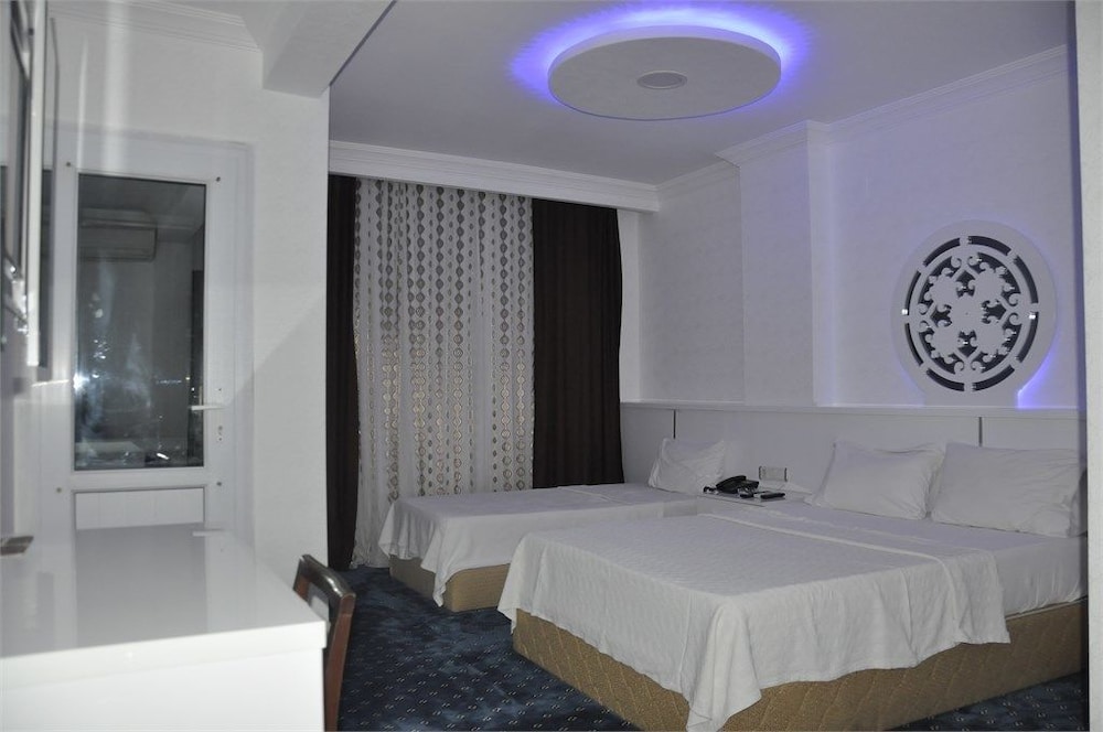 Kar Hotel 23/50