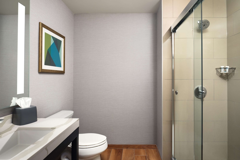 Hyatt Place LAX Century Blvd 36/43