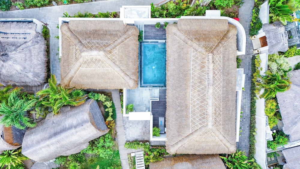 Hai Tide Beach Resort 17/74