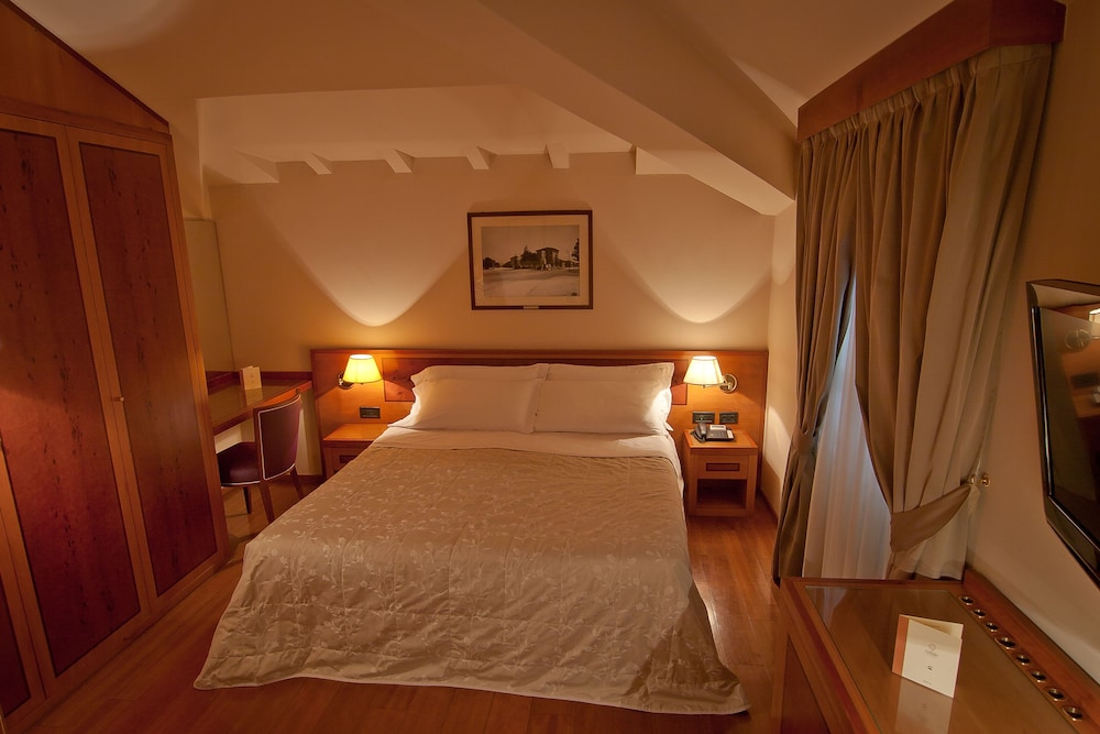 Albergo Celide 10/79