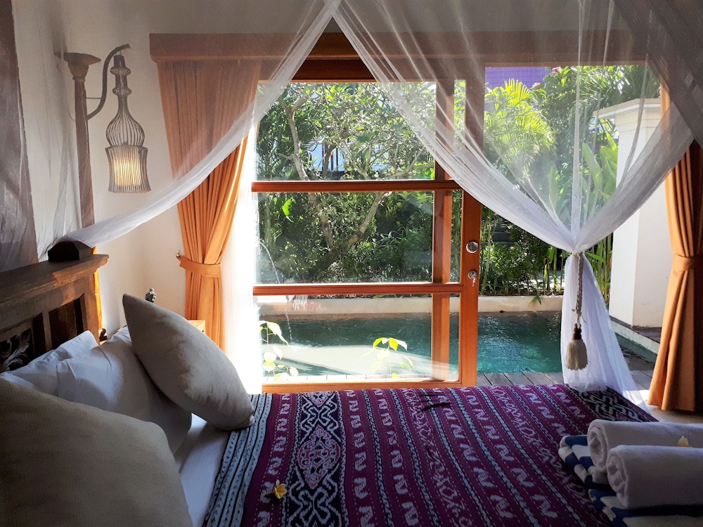 The Calmtree Bungalows 44/64